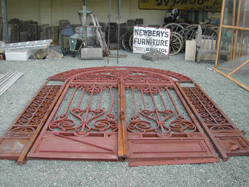 bensreckyard ebay photo Huge red wrought iron gates 1