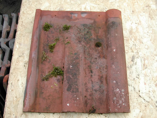bensreckyard ebay photo Clay large poole tile in red 2