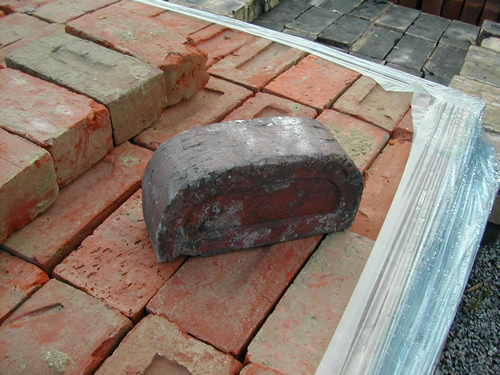 bensreckyard photo Double bull nosed bricks red 