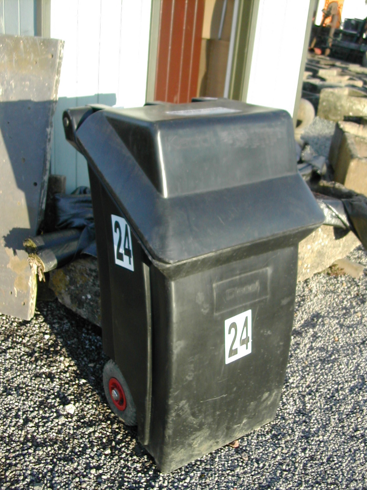 bensreckyard ebay photo Wheelie bin 16