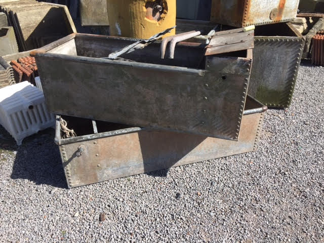 bensreckyard photo Galvanised trough / tank 